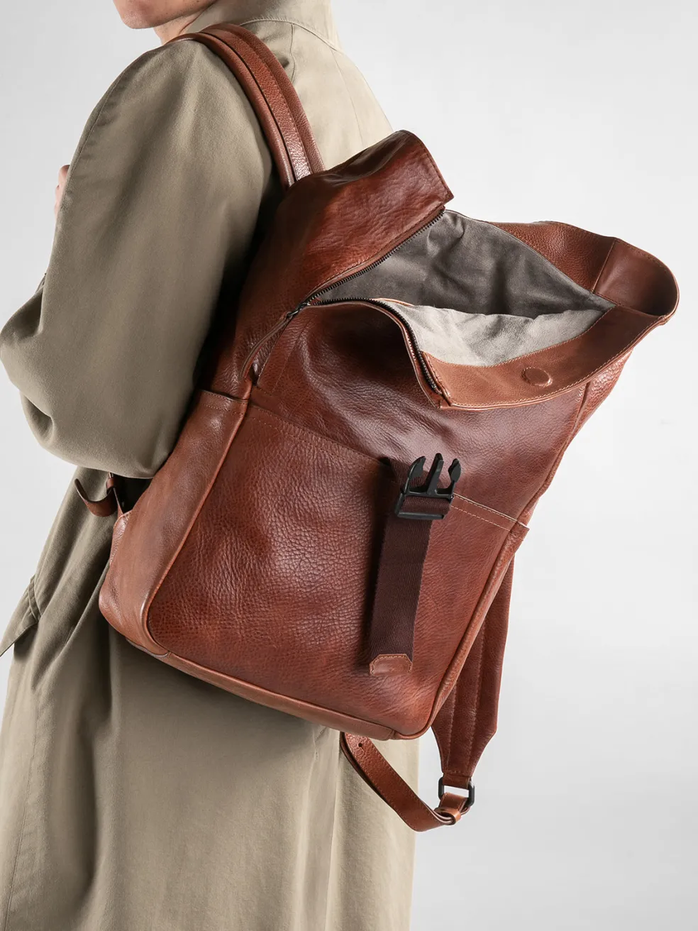 Sale Officine Creative EQUIPAGE 001 - Black Leather Backpack NERO