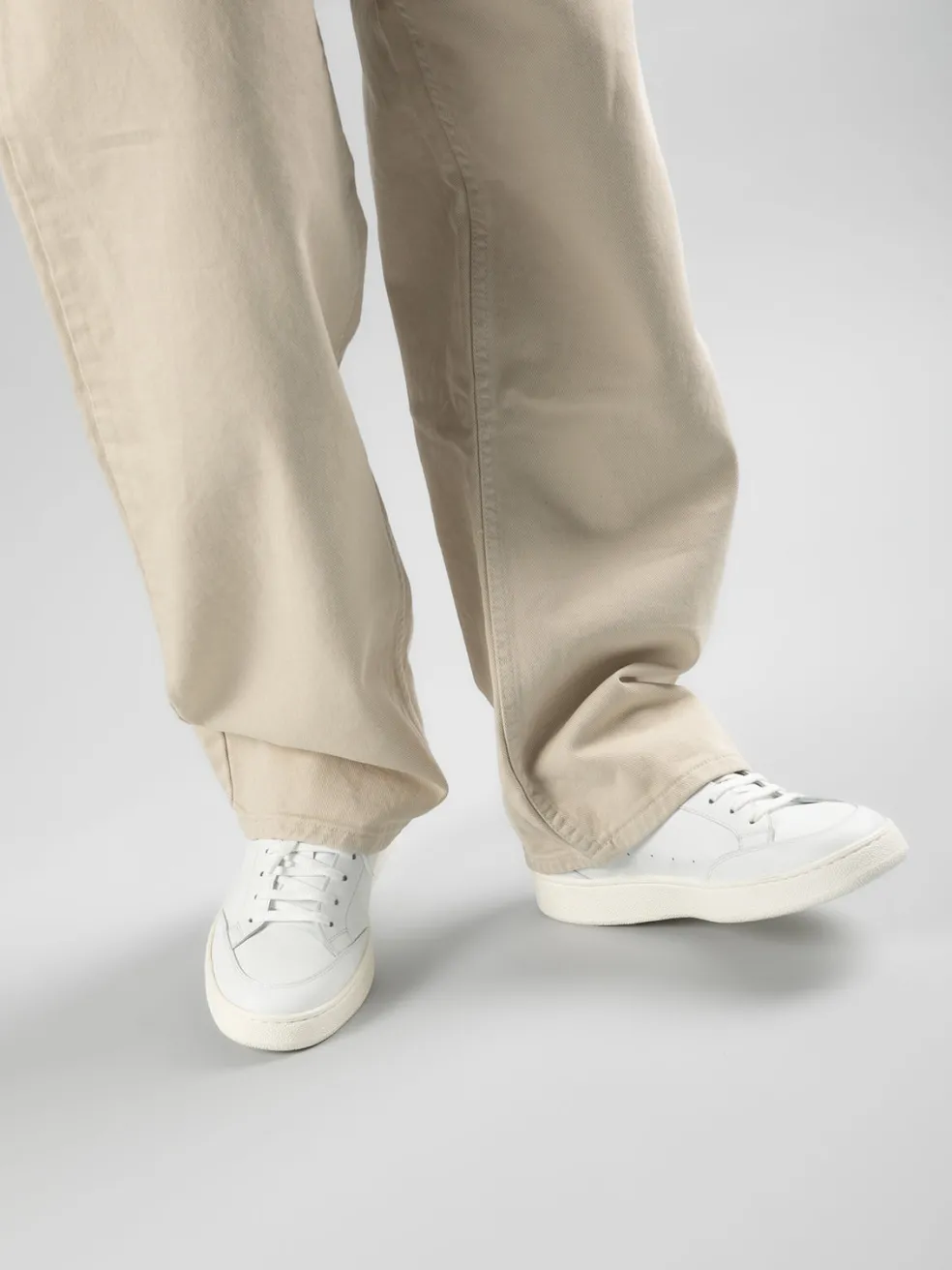 Hot Officine Creative MOWER 007 - Leather Sneakers WHITE